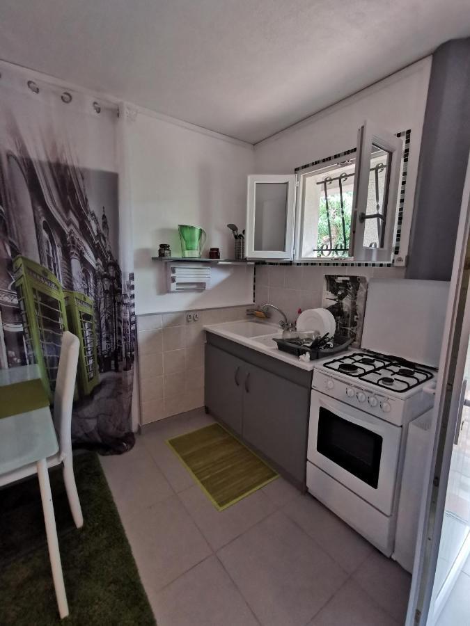 Petite Maisonnette De Plein Pied Le Taillan-Médoc Exteriör bild